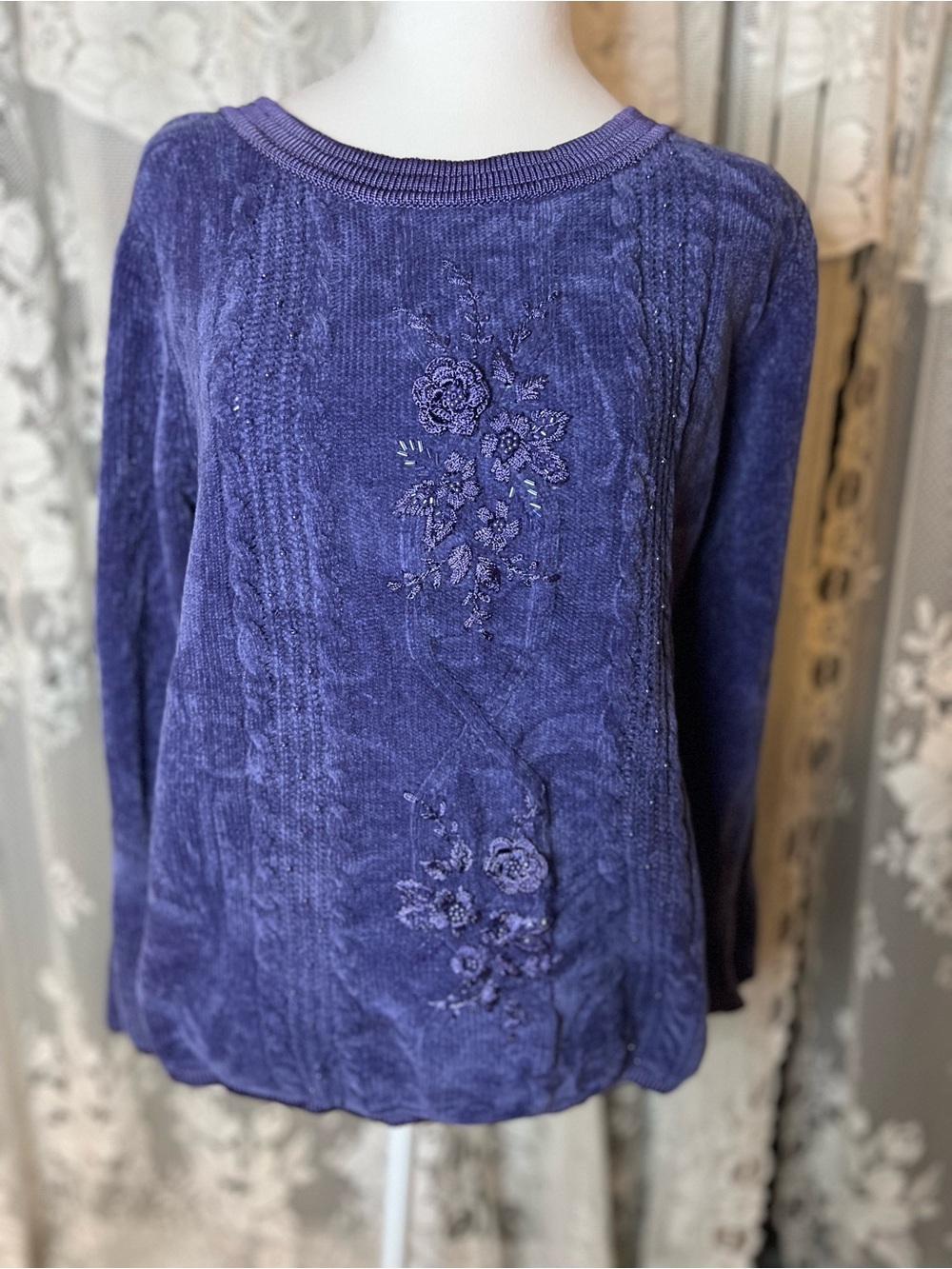 Vintage Purple Floral Embroidered Crewneck Sweater Medium Chenille Beaded Medium